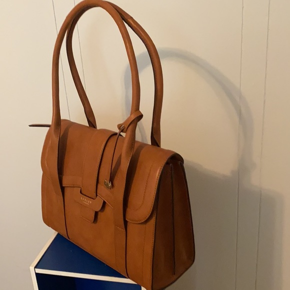 RADLEY LONDON Bags Nwt Radley London Indus Tan Devonport Mews